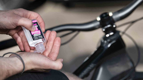 Muc-Off Antibacterial Sanitising Hand Gel - 50ml