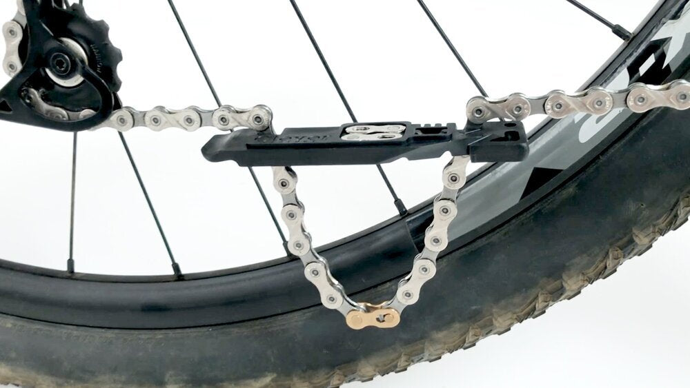 Clever Standard Lever Flatout Multi-Function Chain Hook 2pce Black