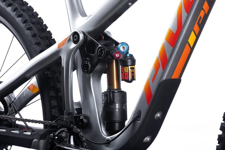 2022 Pivot Firebird
