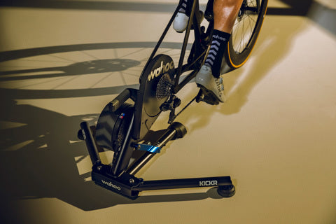 Wahoo KICKR V5 Direct-Drive Smart Trainer w Axis Feet