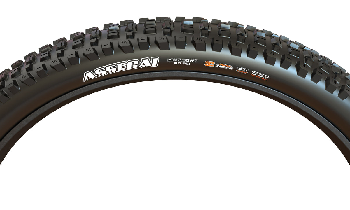 Maxxis Assegai black tyre – sidewall and tread detail