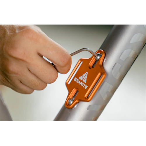 Granite Portaledge - Strap Mount Bottle Boss Small [Colour: Black]