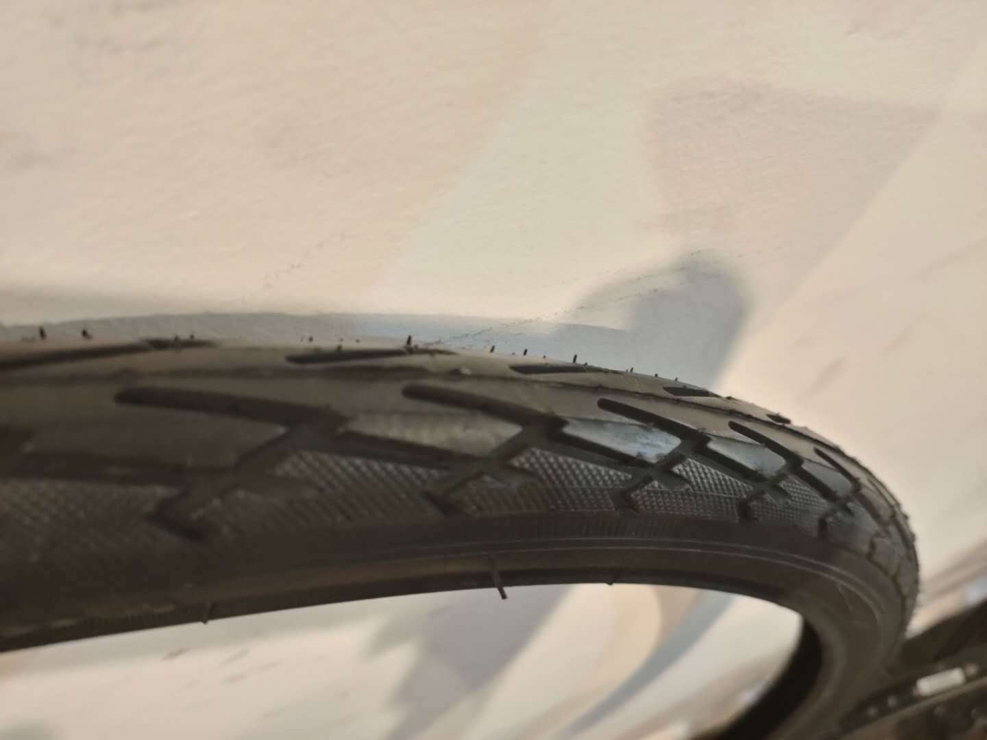 Duro Commuter Tyre [Size: 700 x 38mm]