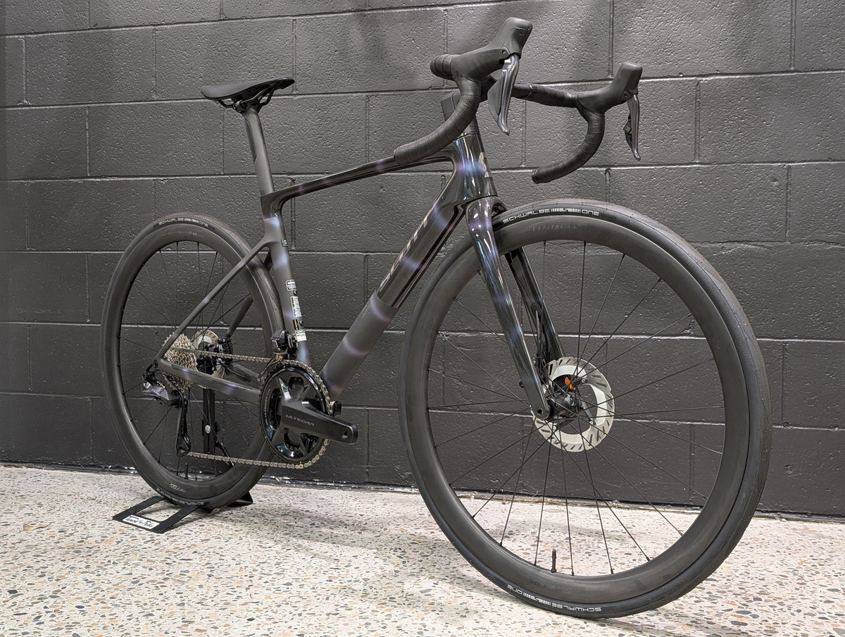 Scott Addict RC 10 - Lightweight Climbing Road Bike