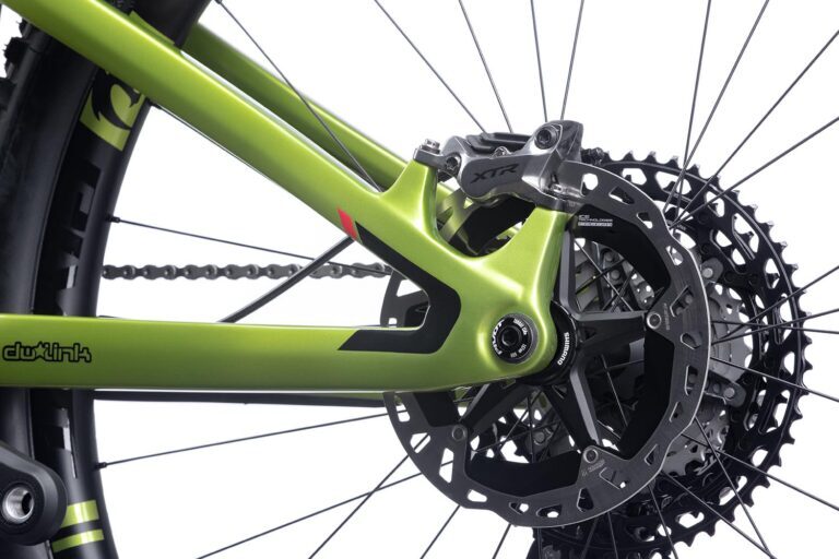 2023 Pivot Switchblade V5