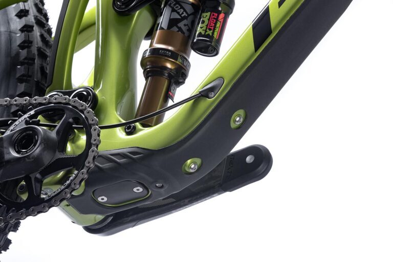 2023 Pivot Switchblade V5